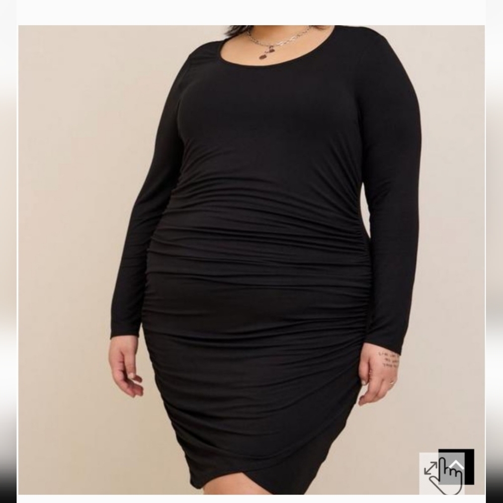 Torrid Black Ruched Long Sleeve Bodycon Dress